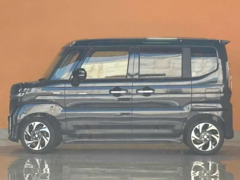 Suzuki Spacia Custom