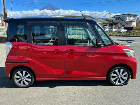 Mitsubishi eK Space Custom