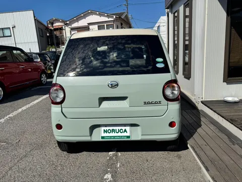 Daihatsu Mira Tocot
