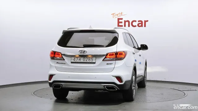 Hyundai Grand Santa Fe (Maxcruz)