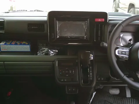 Suzuki Spacia Gear