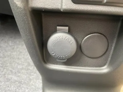 Suzuki Spacia Base