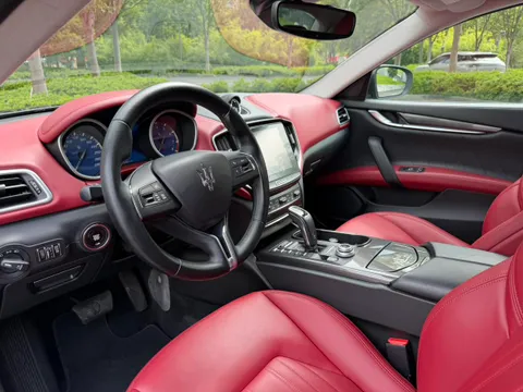 Maserati Ghibli