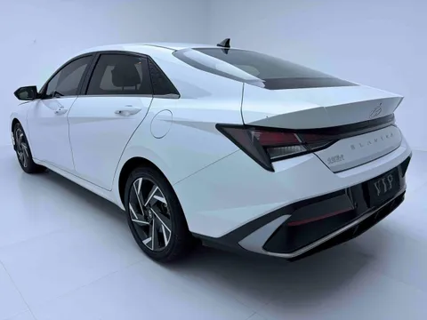 Hyundai Elantra (Avante)
