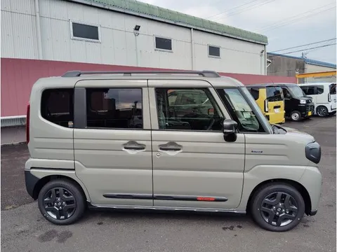 Suzuki Spacia Gear
