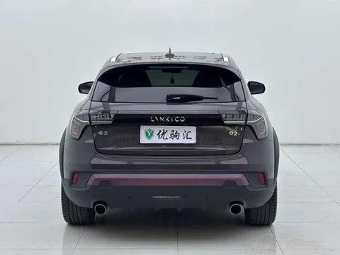 Lynk & Co Lynk & Co 02