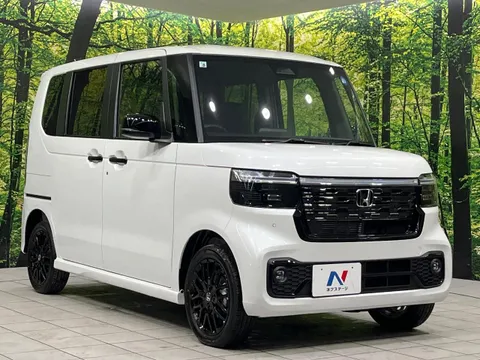Honda N-BOX Custom