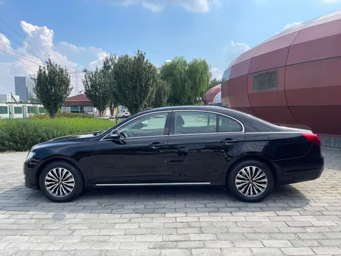 Hongqi H7