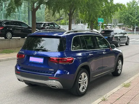 Mercedes-Benz Mercedes-Benz GLB
