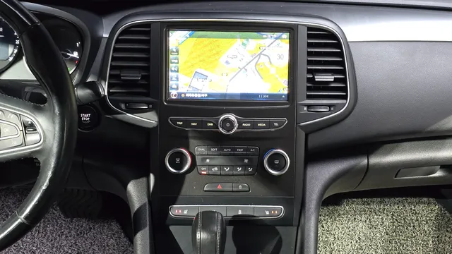 Renault Talisman (SM6)