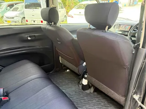 Subaru Lucra Custom