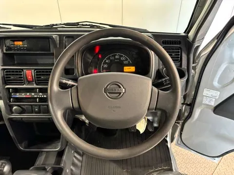 Nissan Clipper Truck