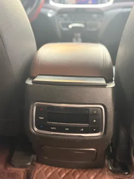 Gac GS8