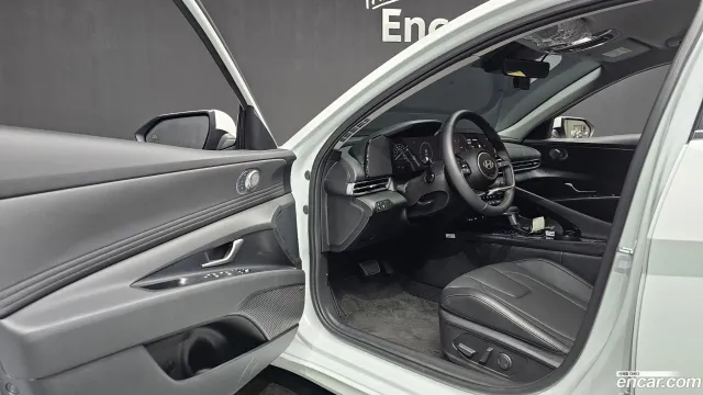 Hyundai Elantra (Avante)