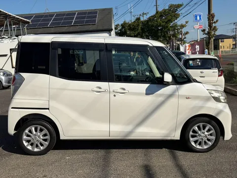 Nissan Dayz Roox