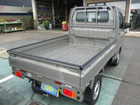 Nissan Clipper Truck