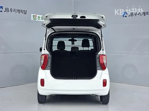 Kia Deluxe