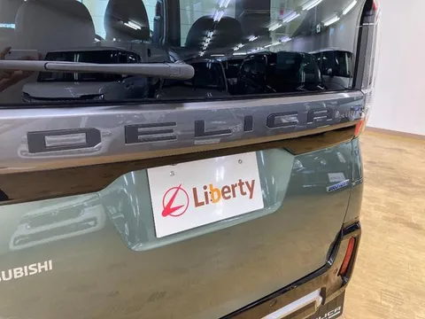 Mitsubishi Delica Mini
