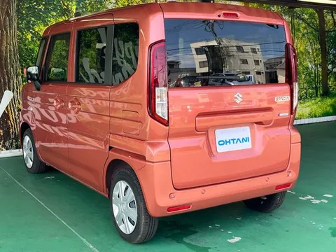Suzuki Spacia