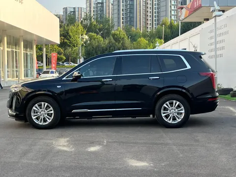 Cadillac XT6