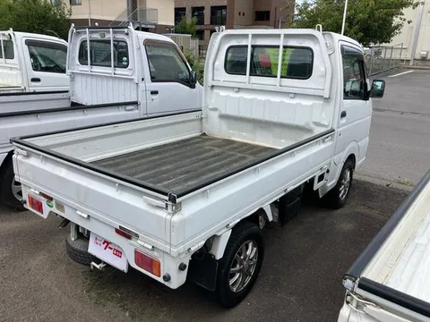 Nissan Clipper Truck