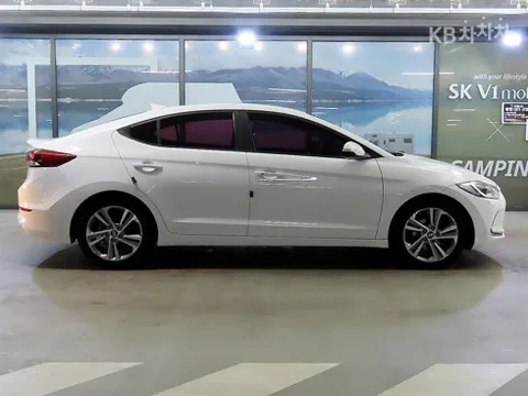 Hyundai Elantra (Avante)