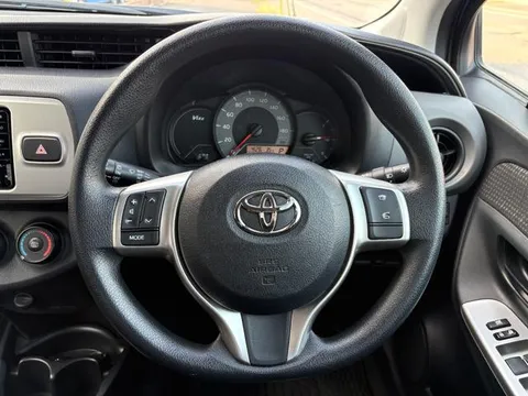 Toyota Yaris (Vitz)