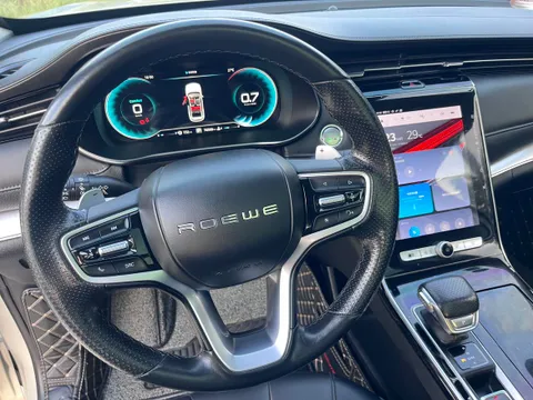 Roewe RX5