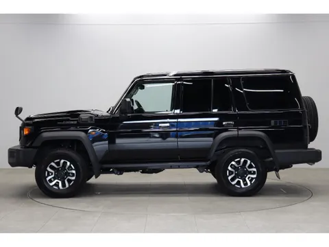 Toyota Land Cruiser 70
