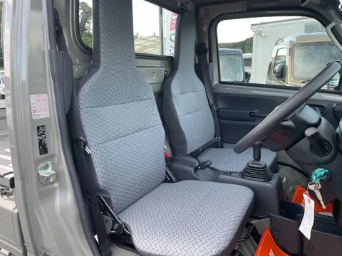 Nissan Clipper Truck