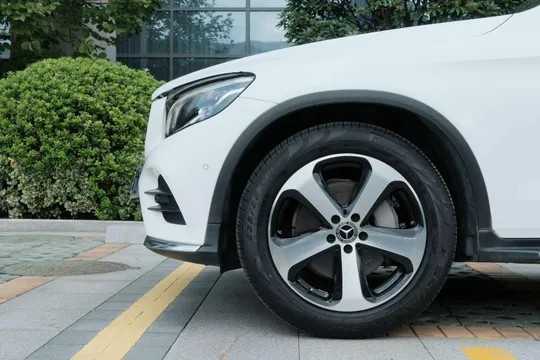 Mercedes-Benz Mercedes-Benz GLC