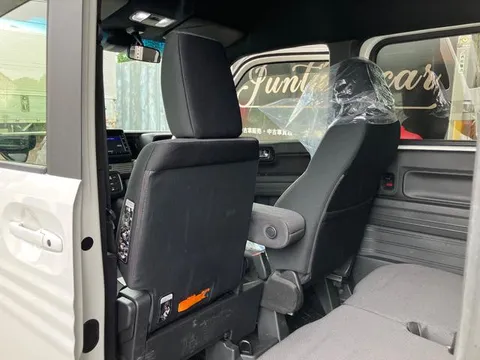 Honda N-VAN Plus Style