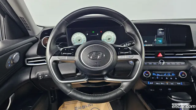 Hyundai Elantra (Avante)