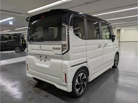 Suzuki Spacia Custom