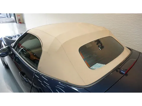 Mazda MX-5 (Roadster)