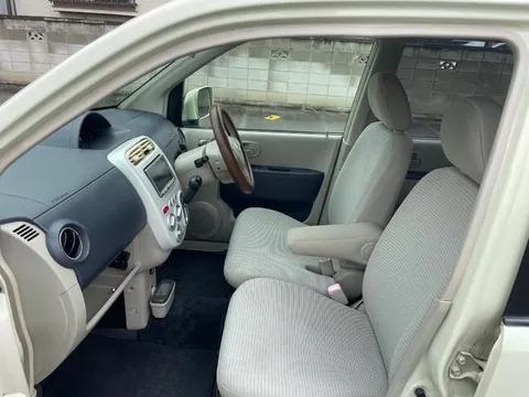 Nissan Otti