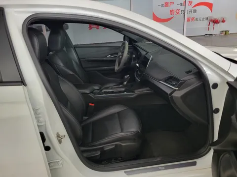 Cadillac CT4