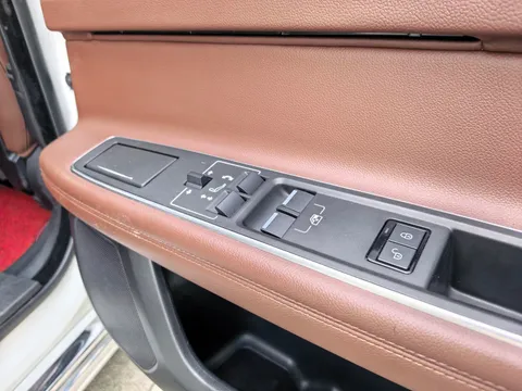 Jaguar XFL