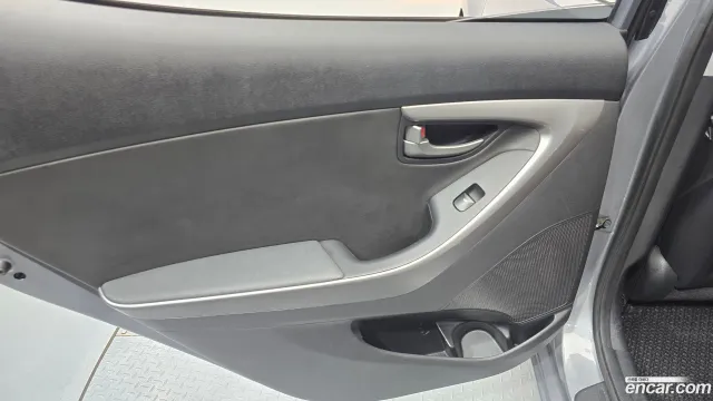 Hyundai Elantra (Avante)