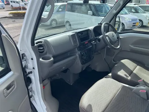 Nissan Clipper