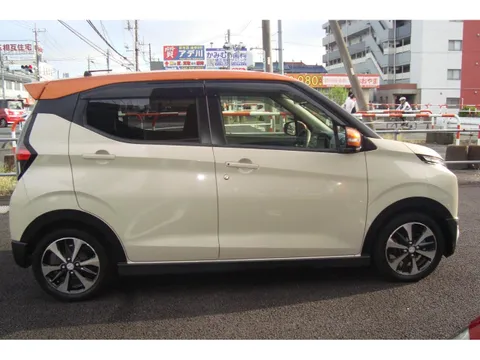 Mitsubishi eK X