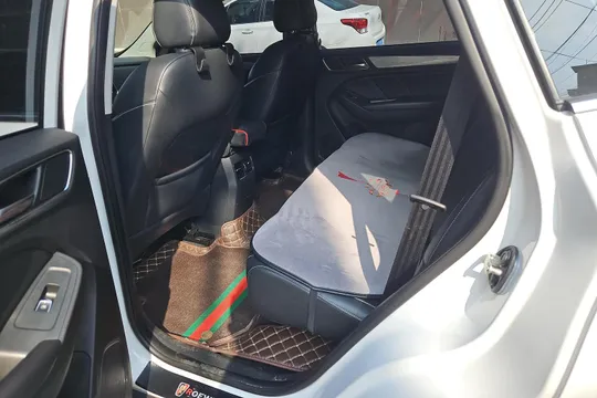 Roewe RX5