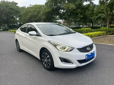Hyundai Elantra (Avante)