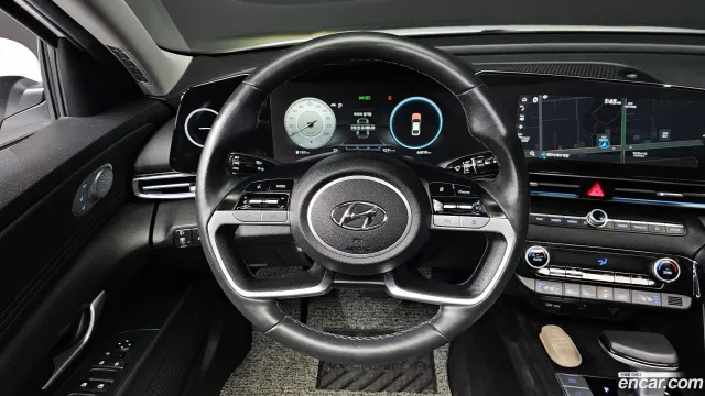 Hyundai Elantra (Avante)