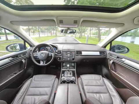 Volkswagen Touareg