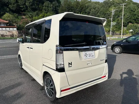 Honda N-BOX Plus Custom