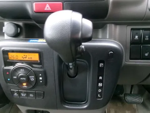 Nissan Clipper