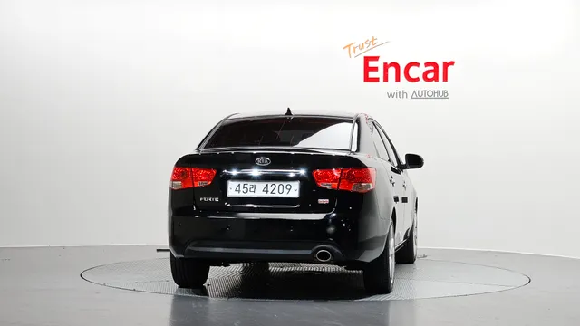 Kia Cerato (Forte)