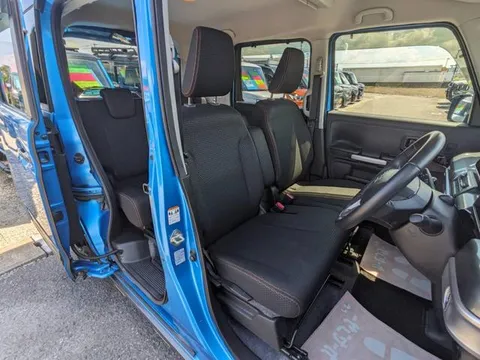 Suzuki Spacia Gear