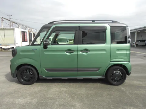 Suzuki Spacia Gear